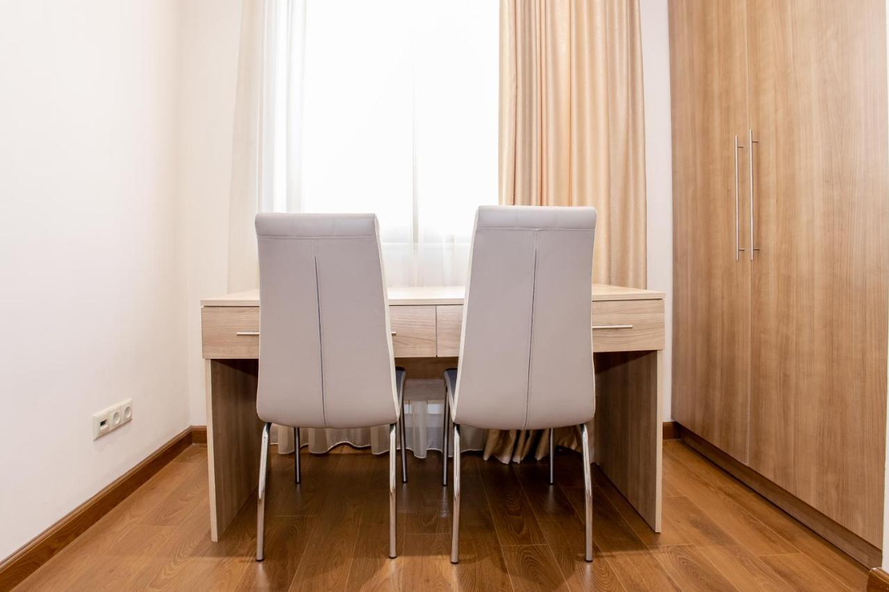 D&H Group Apartment Yerevan Exterior photo