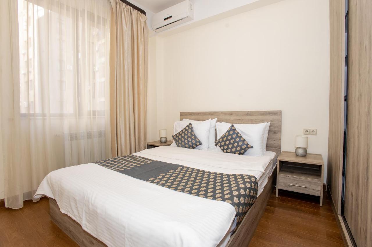 D&H Group Apartment Yerevan Exterior photo